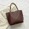 Vintage Style Large Capacity Women's Tote Bag Minimalist Design For Daily Use
