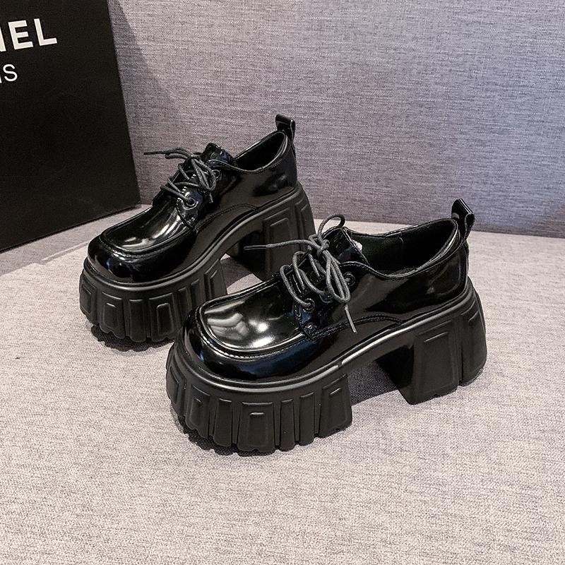 Модные женские туфли-лоферы на платформе, туфли на высоком каблуке 8,5 см на шнуровке, НОВЫЙ тренд 2025, весенние кожаные массивные кроссовки, туфли для ходьбы на открытом воздухе