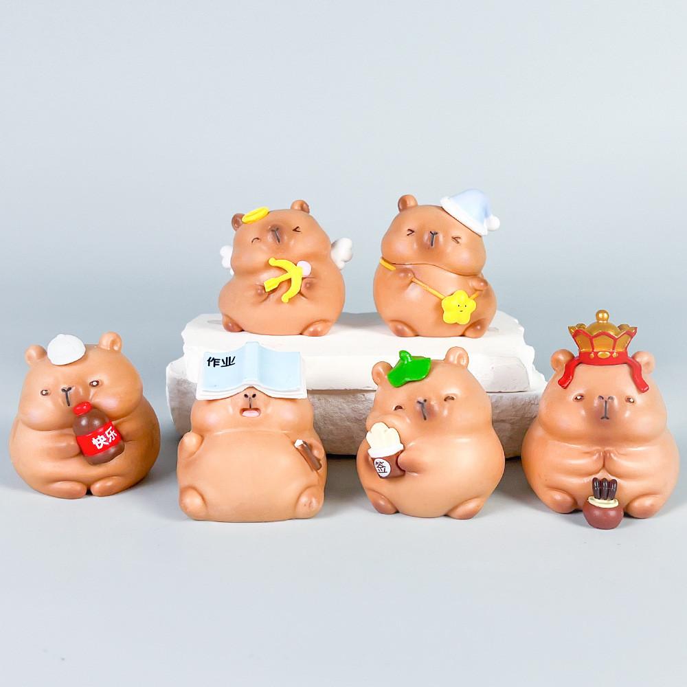 Capybara Pvc Figure With Assembleable Elements For Gift Buyers