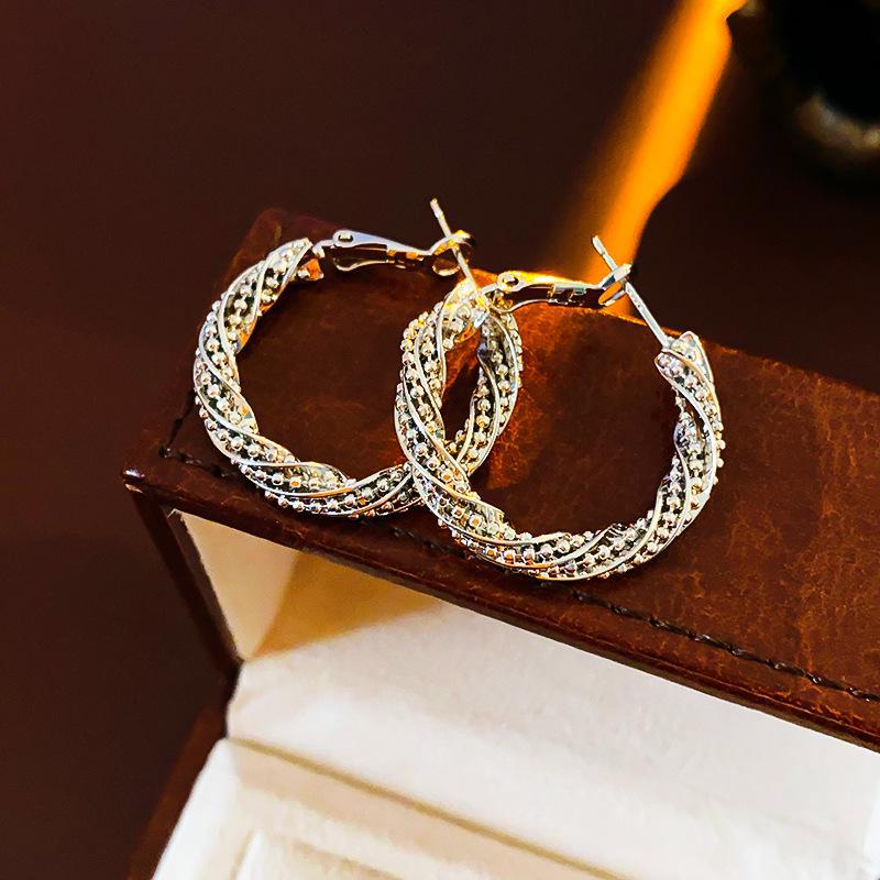 Luxury Gold-Plated Twisted Silver Needle Earrings - Elegant, Versatile, and Exquisite