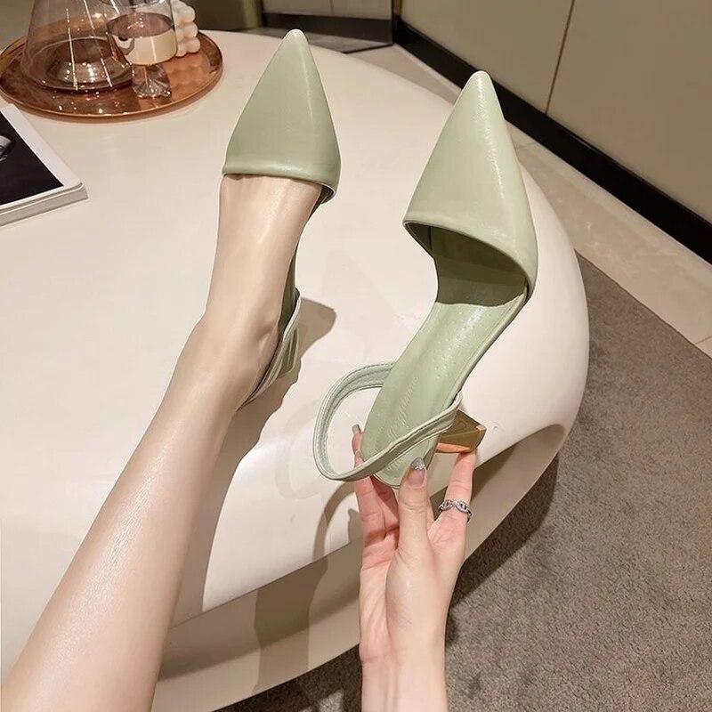 Острые женские сандалии, туфли-лодочки, женская обувь, новинка 2022 года, летние сандалии-гладиаторы на толстом каблуке с одной пряжкой, женские сандалии-гладиаторы