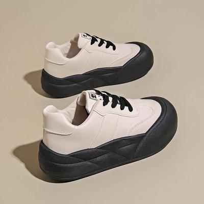 Маленькие белые туфли, повседневные женские кроссовки 2024 года, модные женские туфли на плоской подошве с круглым носком, спортивные платья Modis, новые летние ткани для отдыха, PU Sp