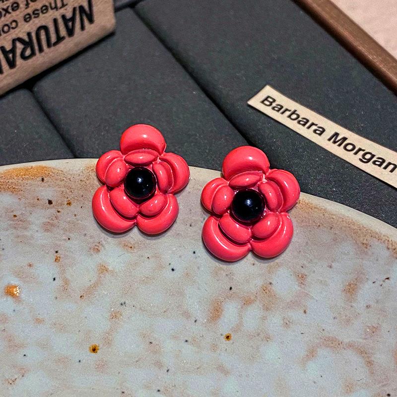 New Trendy Red Flower Women's Stud Earrings Lovely Cute Korean Fashion Black Middle Girls Sweet Ear Jewelry Aretes De Mujer