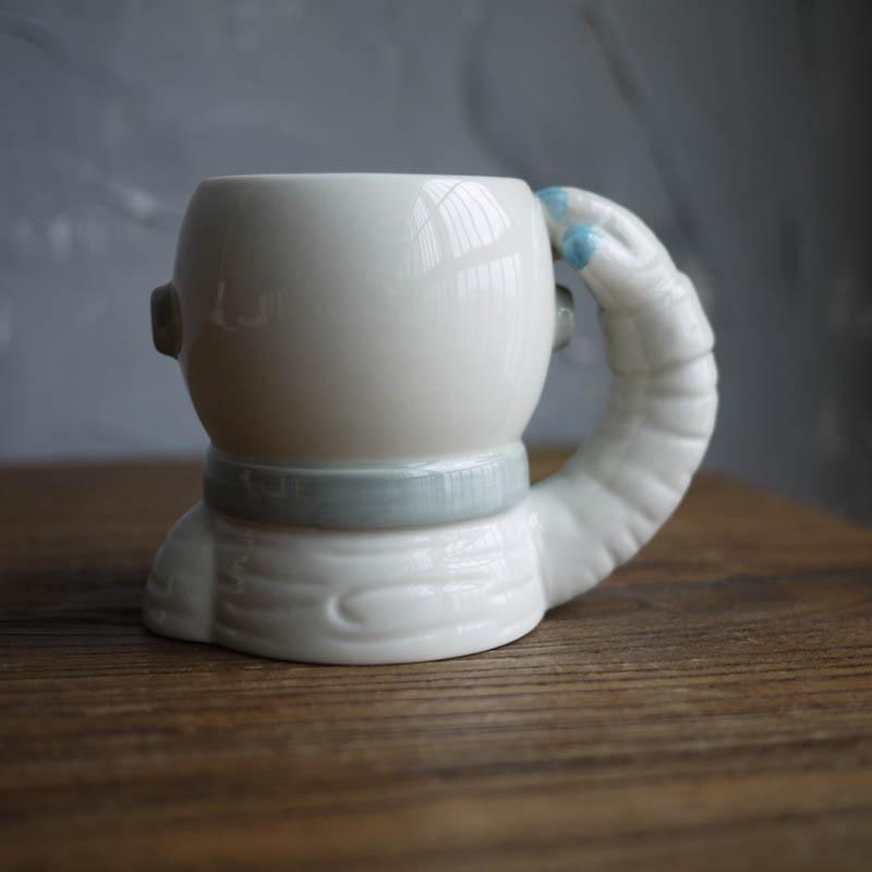 300ML(10oz) Creative moon walk astronaut Ceramics Mugs coffee mug Milk Tea office Cups Drinkware the Best birthday Gift