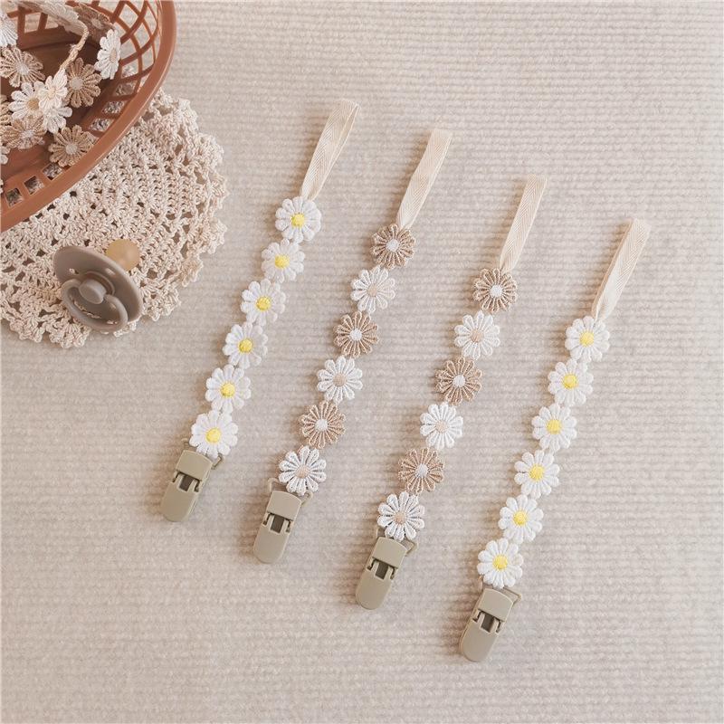 Ins-Style Daisy Fabric Pacifier Clip & Teething Stick Anti-Lost Chain