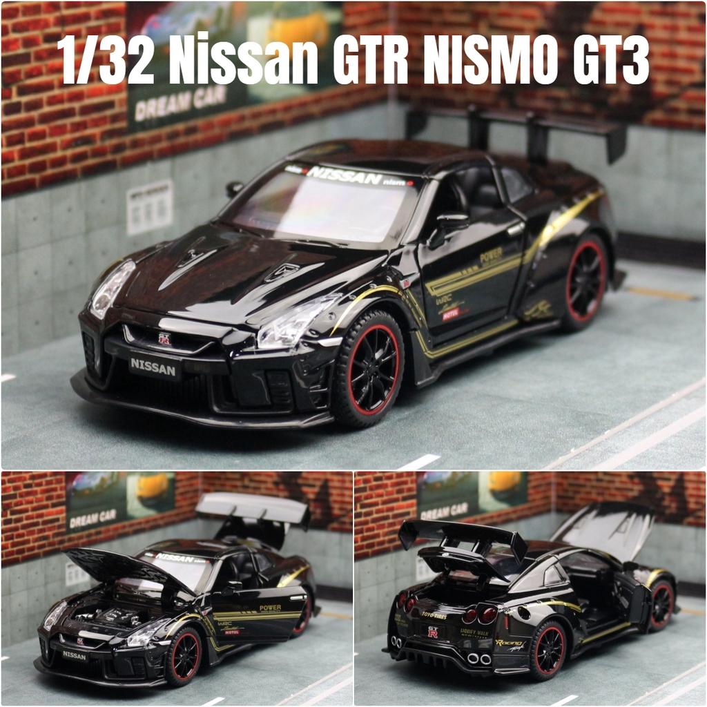 1/32 Nissan Skyline GTR R35 Racing Toy Car Model for Children RMZ CiTY Diecast Alloy Miniature Sound Light Collection