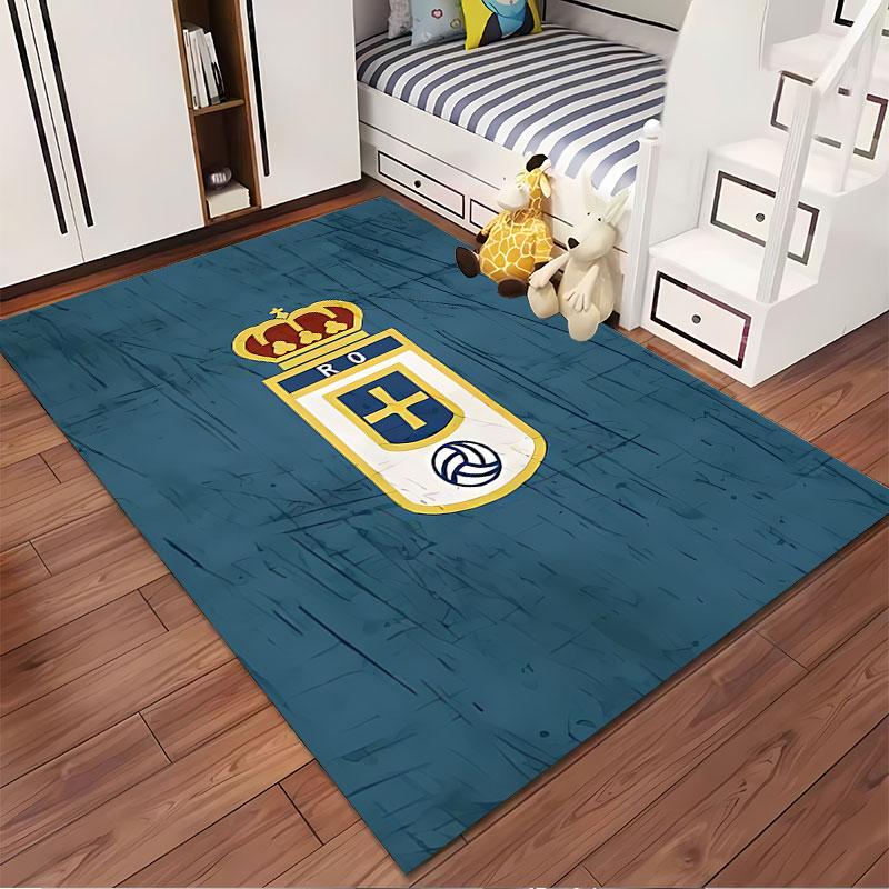 Crowned Shield with Cross Design suitable as a non-slip mat for the living room or bedroom sofa