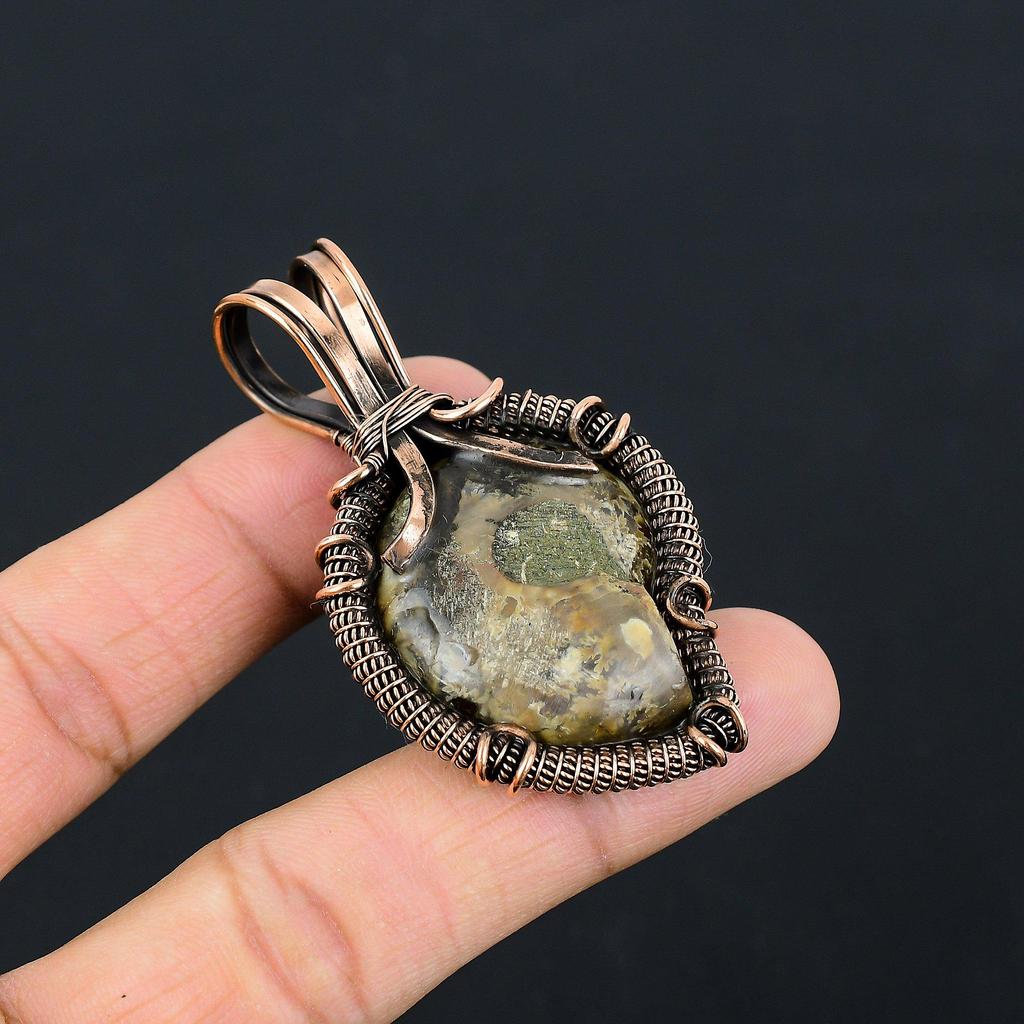 Аммонит Драгоценный камень Чистая медная проволока Обернутая ювелирная подвеска ручной работы