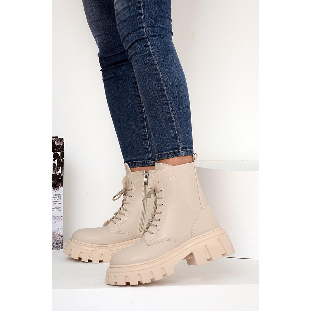 Удобные стильные женские сапоги на высокой подошве на молнии 50-1113-22