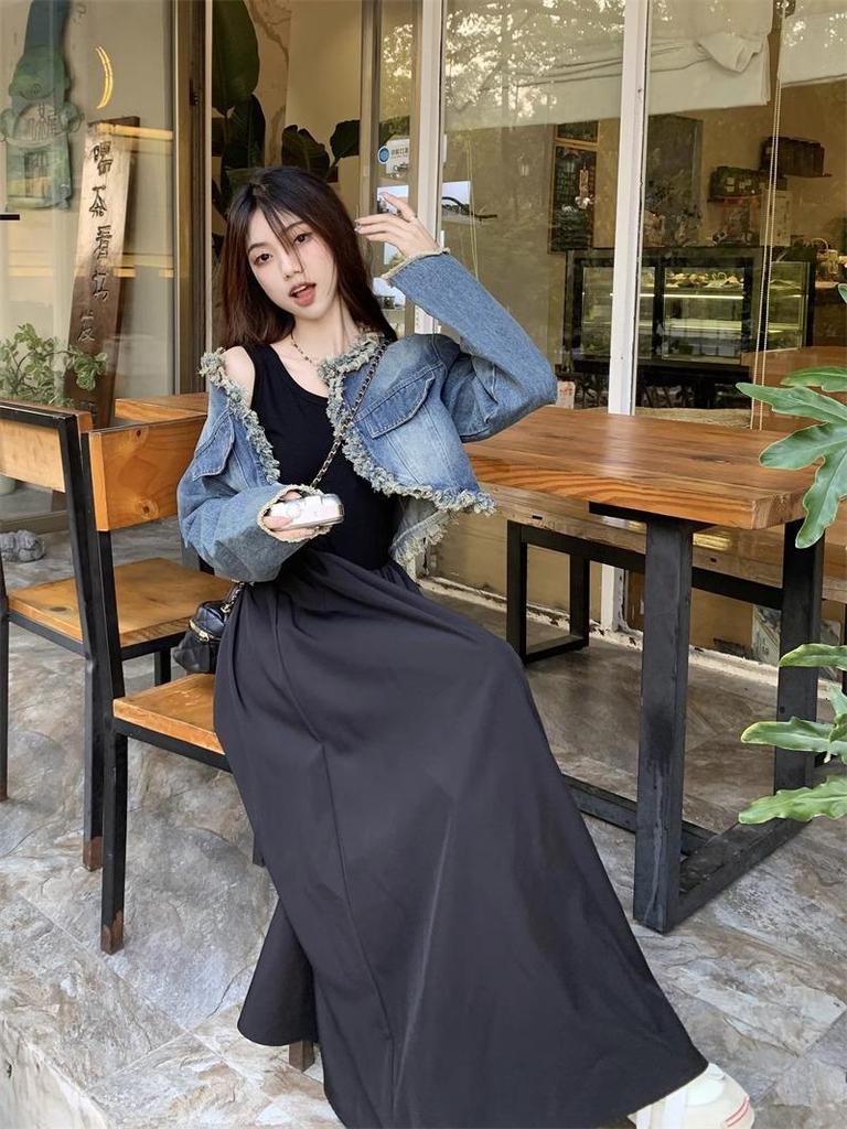 Fall 2023 Women's Retro Raw Edge Denim Jacket & Cardigan Two-Piece Set