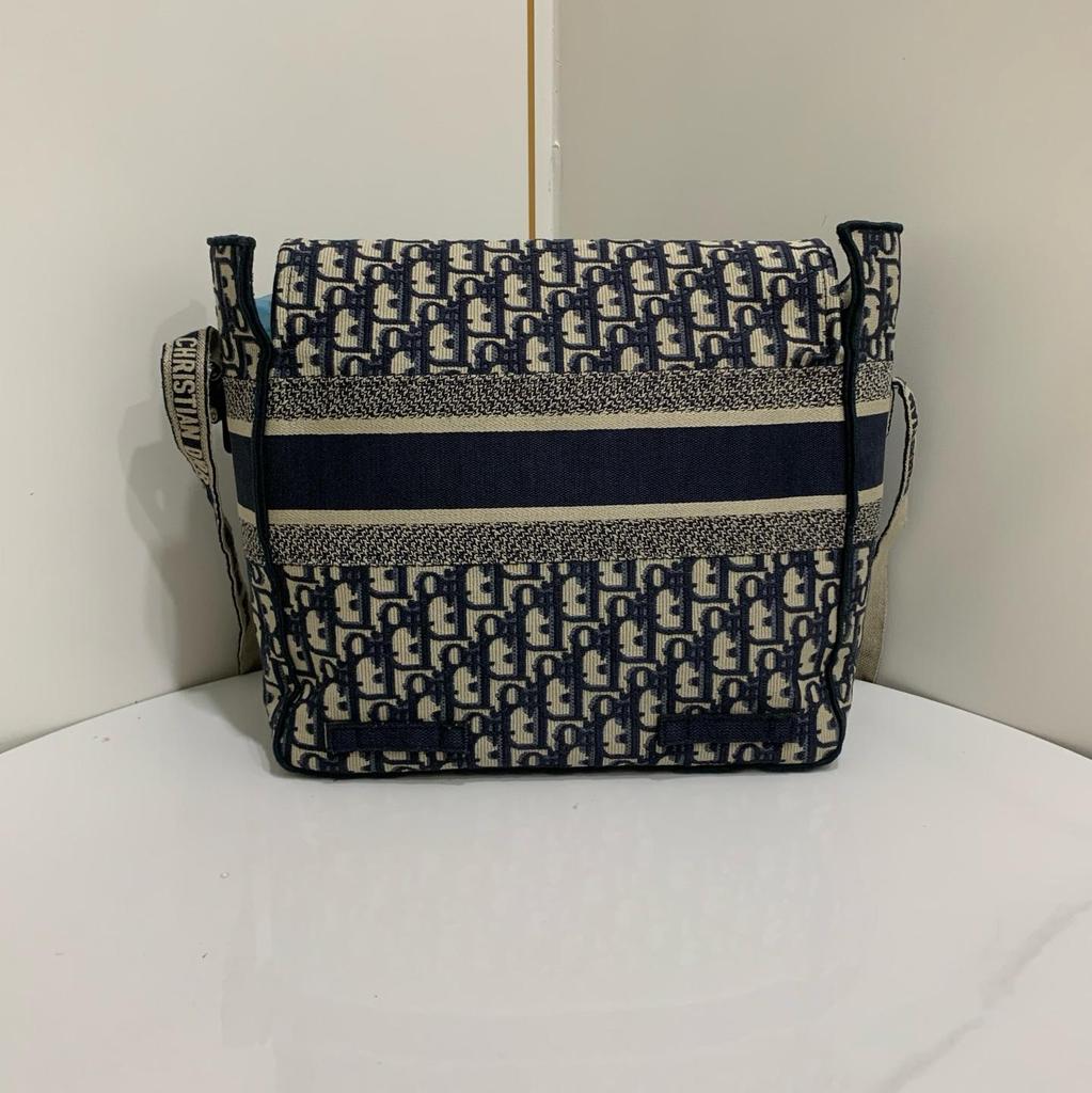 [Pre-Owned] Camp Classic Monogram Embroidered Vintage College Style Canvas Shoulder Bag - Excellent #10G55ZF