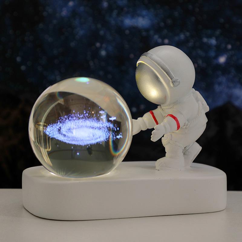 Cross-Border Astronaut Night Light: Starry Sky Crystal Ball with Luminous Base - Perfect Holiday Souvenir and Desktop Ornament.