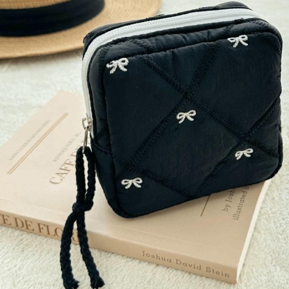 Quilted Toiletry Bag Multi-functional Sanitary Napkin Storage Bag Coquette Bow Cosmetic Bag  Trave