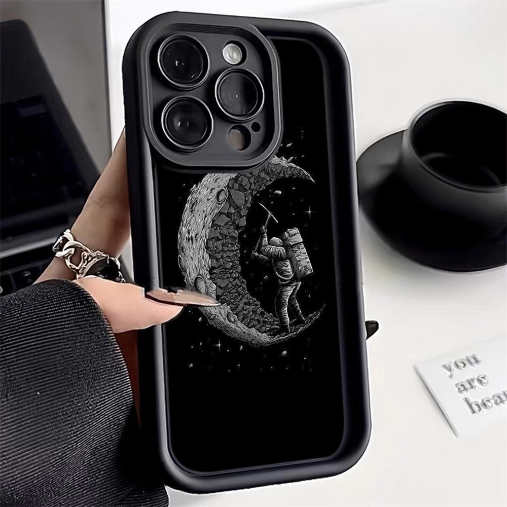Ae97 Space Moon Astronaut Black art Защитные чехлы для телефонов для iPhone 13 14 15 Pro Max infinix Hot 40i Tecno Camon 30 20 Pro Angel Eyes Задняя крышка из ТПУ