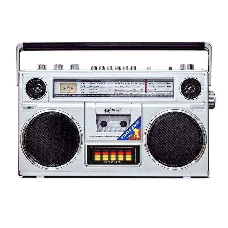 Многодиапазонный FM-радиоприемник и кассетный плеер в ретро-стиле 80-х