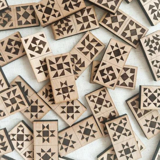 1 Set Quilt Dominoes Set Handcrafted Wooden Engraved Quilt Blocks Tiles Domino Game 2-4 Players Educational Wooden Toy Quilting Gift