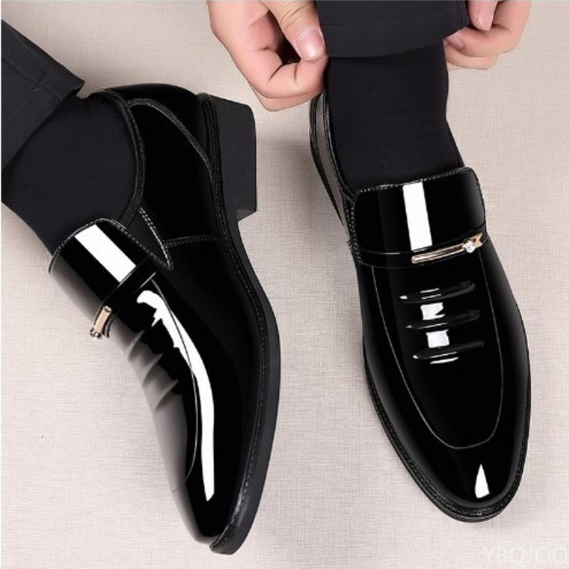 Spring New Men Elegant Minimalist Business Shoes Casual Comfortable Pointed Toe Men Fashionable Versatile Plus Size Shoes