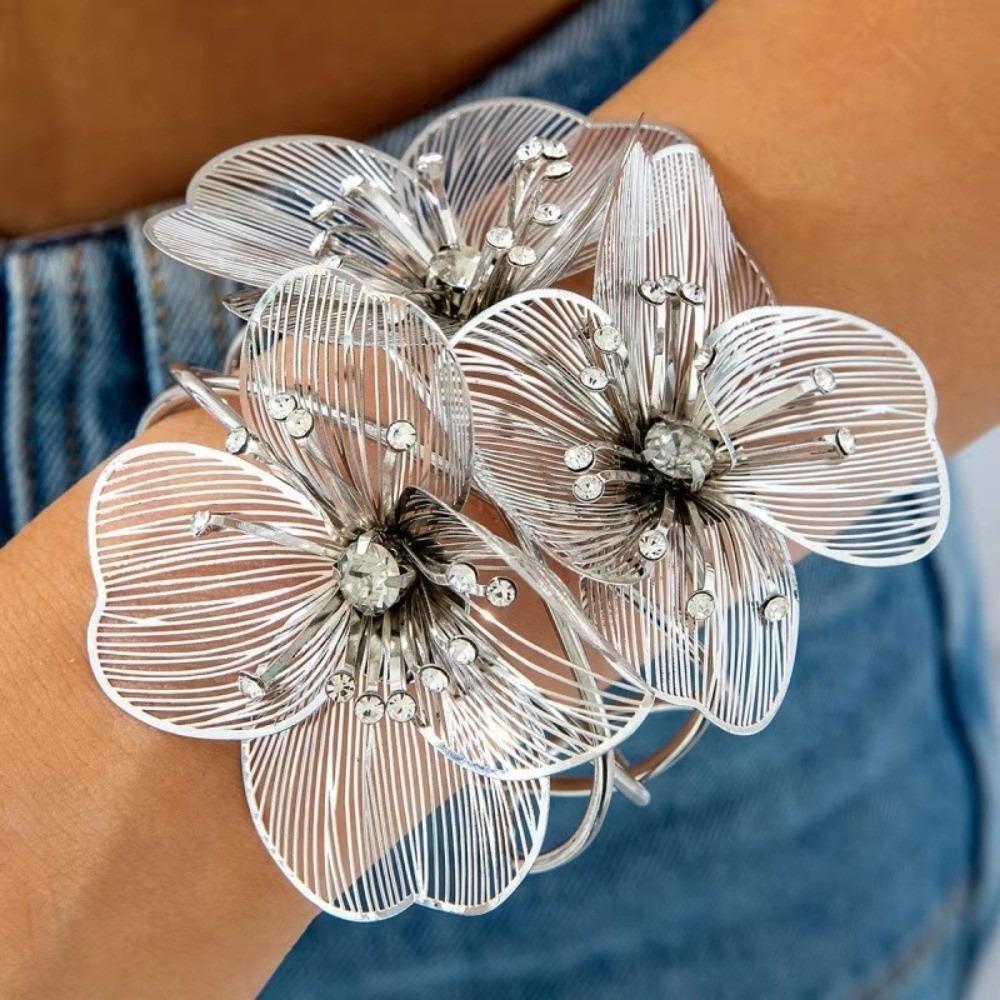Irregular Hollow Bracelet Exaggerated Floral Bangle Opening Bracelet Wedding Party Accessories