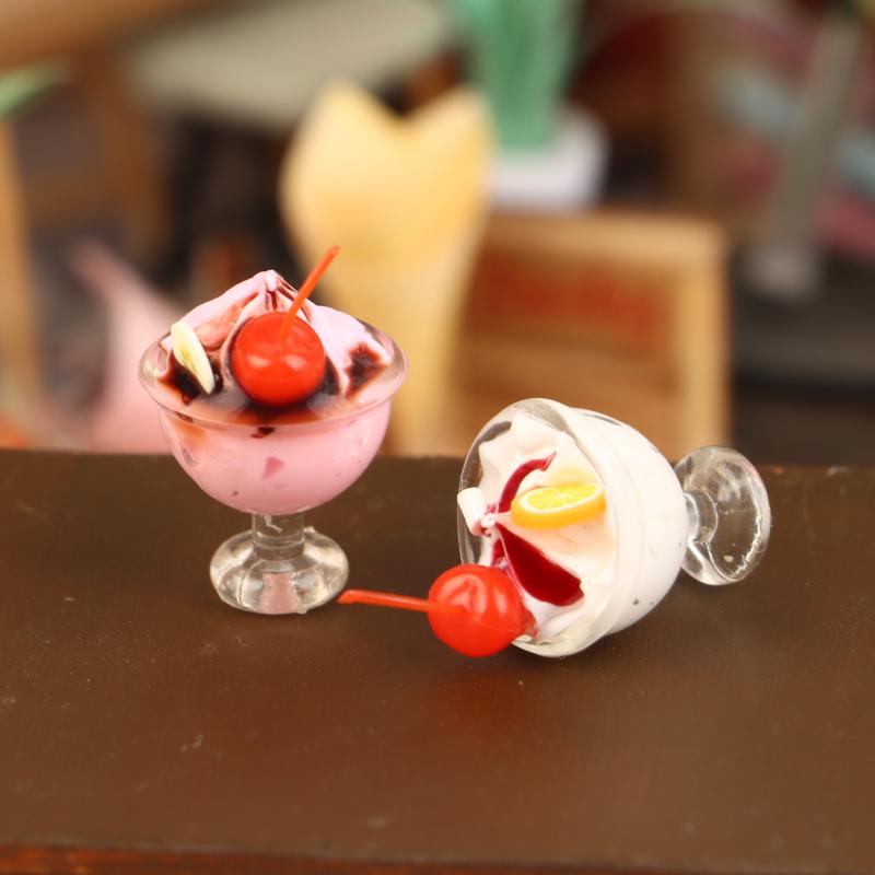 1Pcs Dollhouse Simulation Cherry Cream Cup Ice Cream Cup Mini Model Ornament Toy Dollhouse Miniature Accessories Decoration Toy