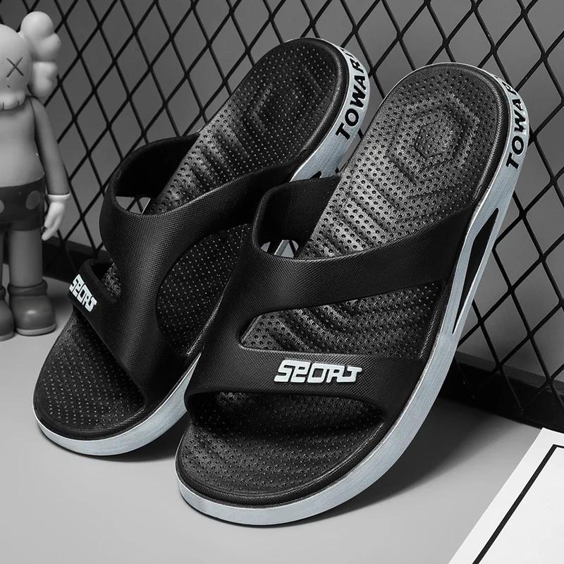 Модные мужские тапочки из ПВХ с мягкой подошвой, нескользящие шлепанцы, повседневные уличные пляжные шлепанцы, домашние тапочки для ванной комнаты, новые сандалии