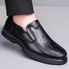 2025 Весна Новые мужские туфли для пап, повседневная обувь, мужские туфли с рукавами, одна педаль, кожаные туфли для людей среднего и пожилого возраста 1168