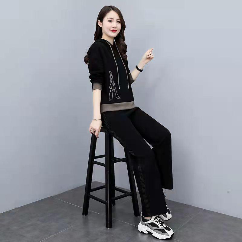 Спортивный костюм-тройка 2025 Весна-Осень, Свободный крой, Стройнящий, Повседневный – Модный, Омолаживающий и Трендовый