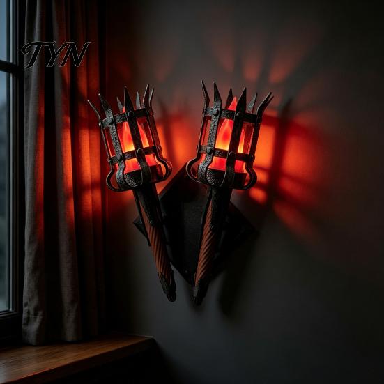 Handheld Torch Light Medieval Wall Lamp, LED Light, Retro Realistic Lamp Flame for Halloween Party Decor, Mardi Gras Indoor Landscaping Ornament
