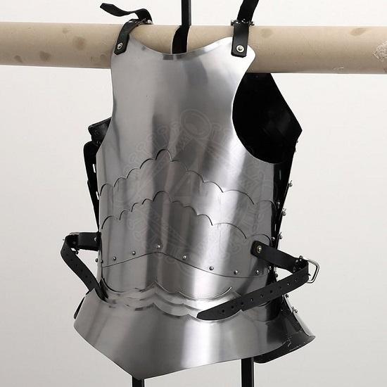 Нагрудный доспех ручной работы / Реплика нагрудного доспеха средневекового боя / Событие LARP