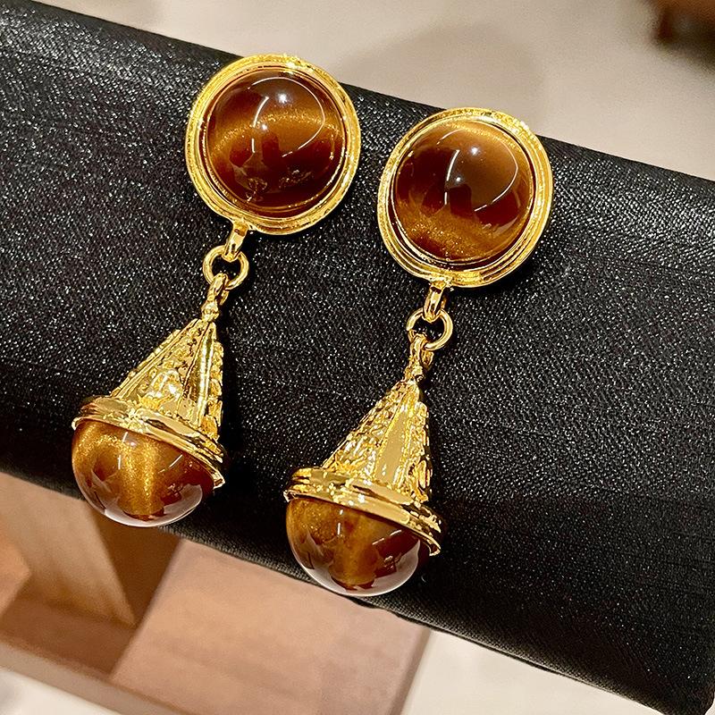 Серьги JMXD из натурального камня Тигровый глаз для женщин, Минималистичные изящные золотистые пусеты, Ретро эстетика, Украшения для ушей, Серьги с кристаллами для исцеления чакр