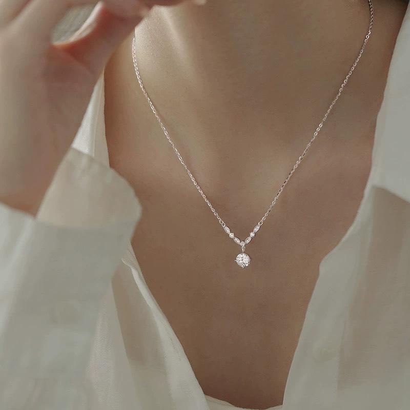 Сияющее ожерелье «Галактика» Женская мода в стиле легкой роскоши Универсальная цепочка на ключицу Ожерелье с подвеской из циркона Подарок