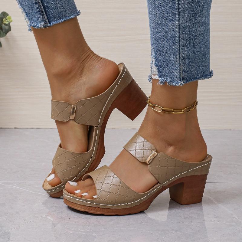 Европейские американские сандалии для женщин 2024 Лето Новые повседневные грубые каблуки Большие удобные классные тапочки с одним словом Zapatos De Mujer