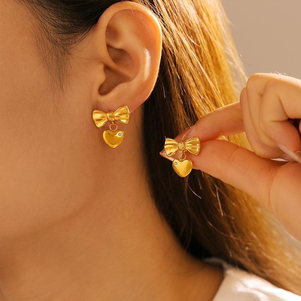 New Love Pleated Bow Micro-inlaid Diamond Glass Stone Stud Earrings Simple Temperament Stainless Steel Gold-plated Earrings