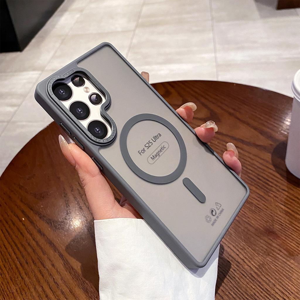 Hardware Camera Frame Frosted Skin Magnetic Phone Case for Apple 16pro Simple High-end Magnetic Phone Case New Style