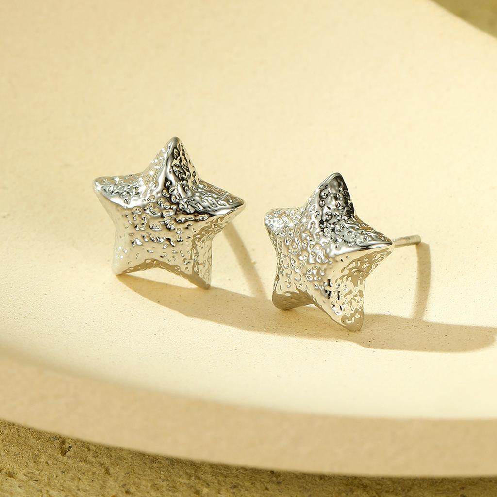 GEMCHIC Women's Hammered Five-Point Star Earrings, Vintage Style, 18K Gold Plated Stainless Steel Stud Earrings for Daily & Party