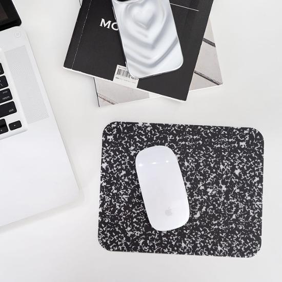 Luca Lab Composition Mouse Pad, популярная фраза в Корее