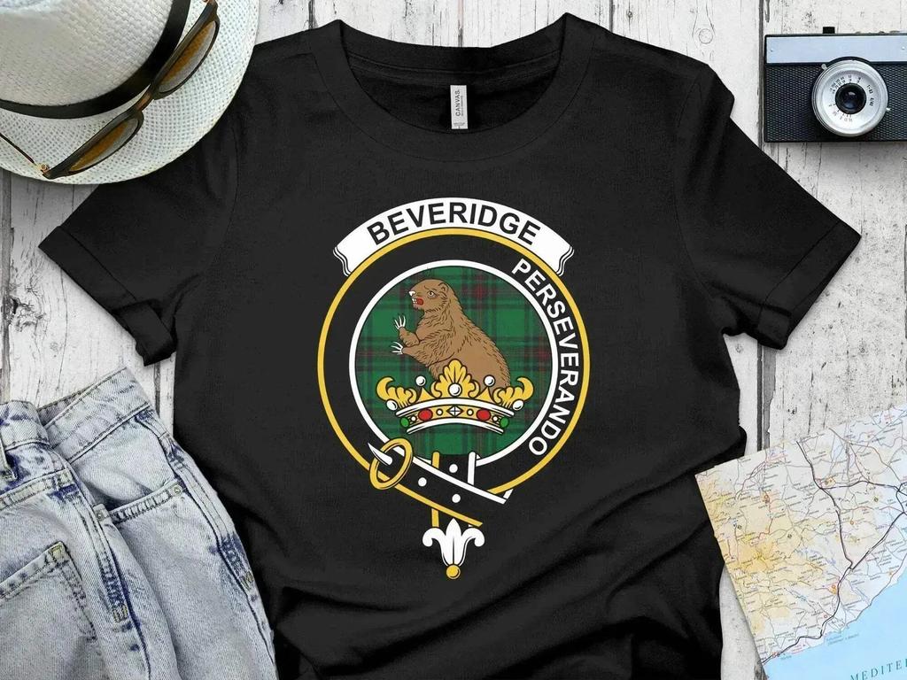 Beveridge Clan Crest Tartan Detailed Design T-Shirt Sweatshirt