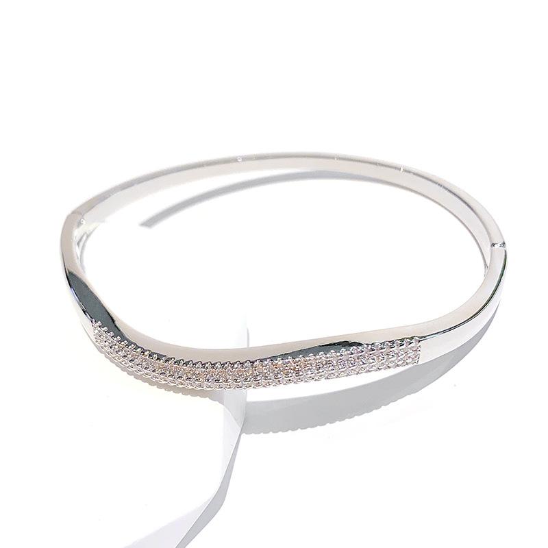 Fashionable Light Luxury Zircon Bracelet Sparkles with High Quality and Versatile Style Bracelet Jewelry