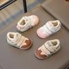 2024 Детская повседневная обувь для девочек и мальчиков, зимняя новая мода в корейском стиле с мягкой подошвой, универсальная плюшевая, сохраняющая тепло обувь для ходьбы