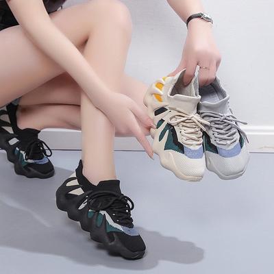 Повседневные женские кроссовки для тренировок, теннисные туфли, легкая трикотажная сетка, дышащая нескользящая прогулочная обувь на шнуровке, женские летающие тканые кроссовки для бега