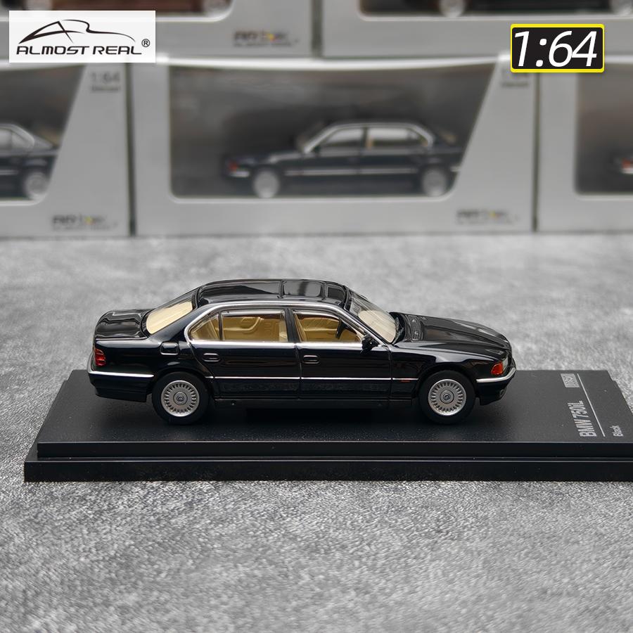 AR box литая модель 1/64 масштаба новая 750iL (Е38) Черный статический орнамент Коллекция праздничных подарков