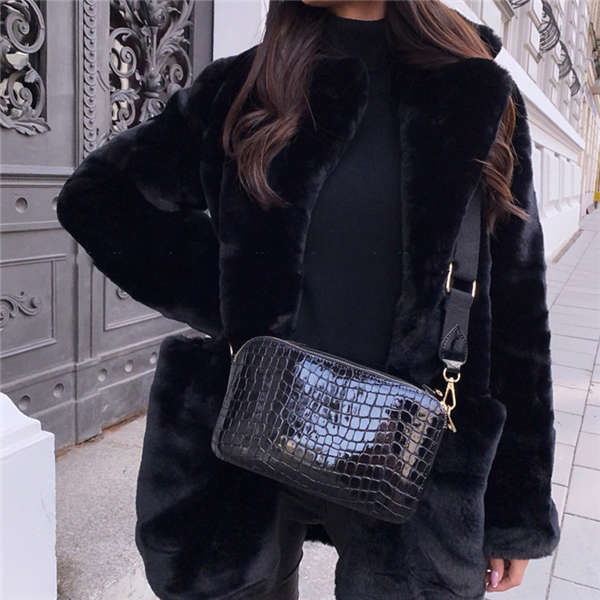 Women Fashion Winter Coat Solid Color Casual Sexy Coat Imitation Fur Thicken Keep Warm Honorable Elegant Luxury Loose Coat