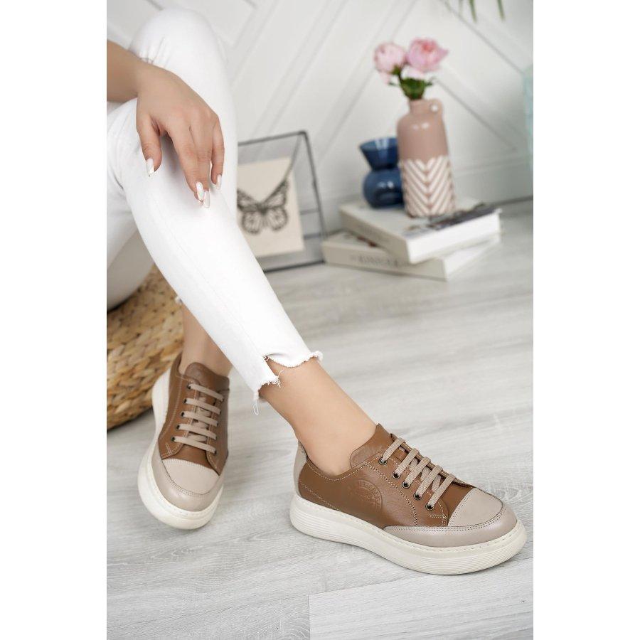 Женские кроссовки из натуральной кожи