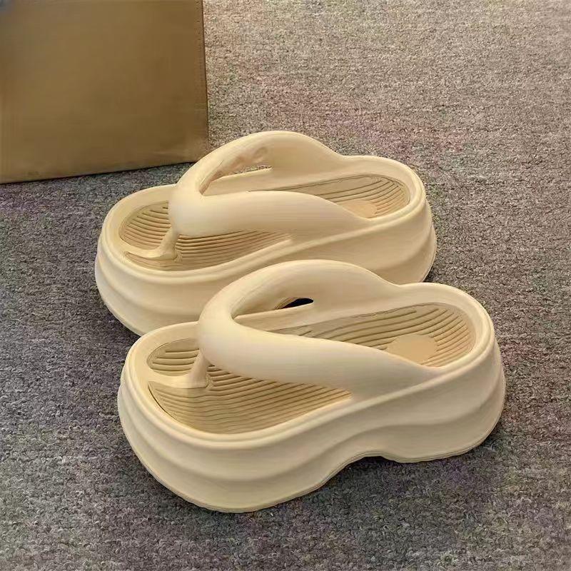 Летние женские шлепанцы Удобные Нескользящие EVA Толстая подошва Сандалии 2024 Новая Модная Уличная Мягкая подошва Тапочки Женские