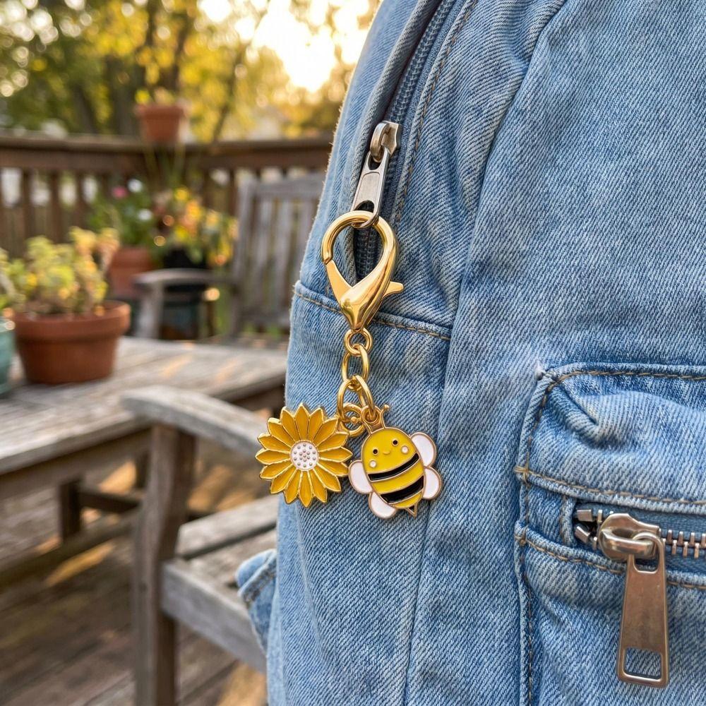 Ornaments Bee Flower Pendant Oil Dripping Bag Hanging Key Ring Bee Keychain Bag Key Decor