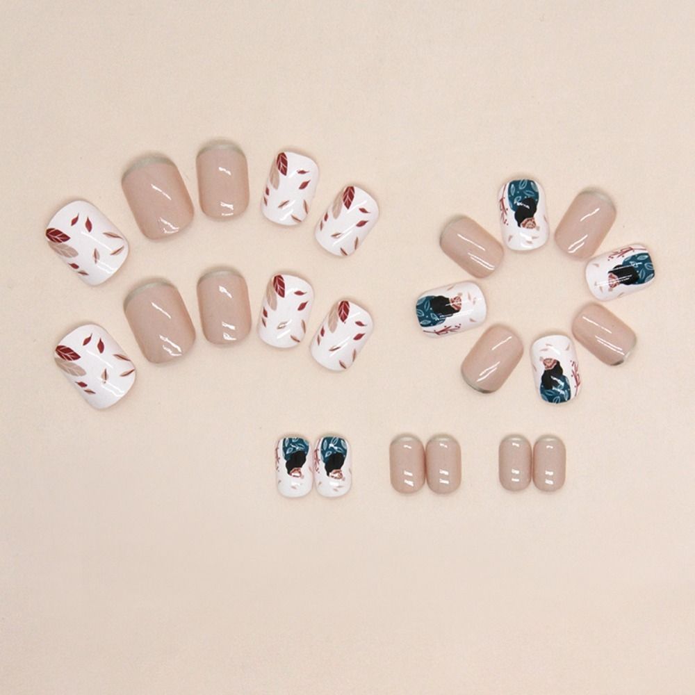 Французские накладные ногти Короткие круглые кончики ногтей Модные накладные ногти для салона