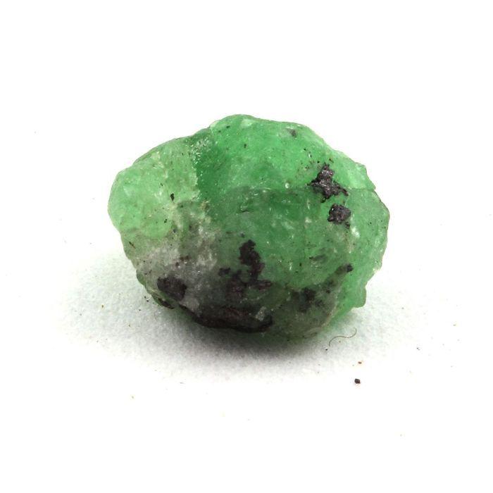 Pierres et Minéraux. Grenat Tsavorite. 3.84 ct. Manyara Region, Tanzanie.
