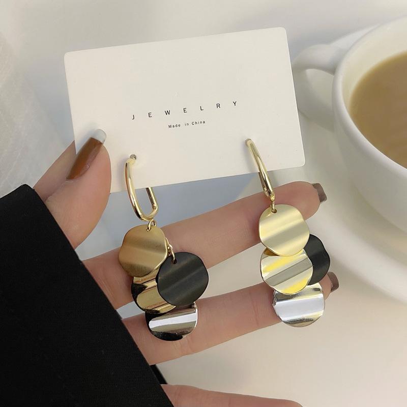 Женские круглые серьги из листового металла, новые модные и универсальные серьги с темпераментом, длинные серьги с цветовой блокировкой