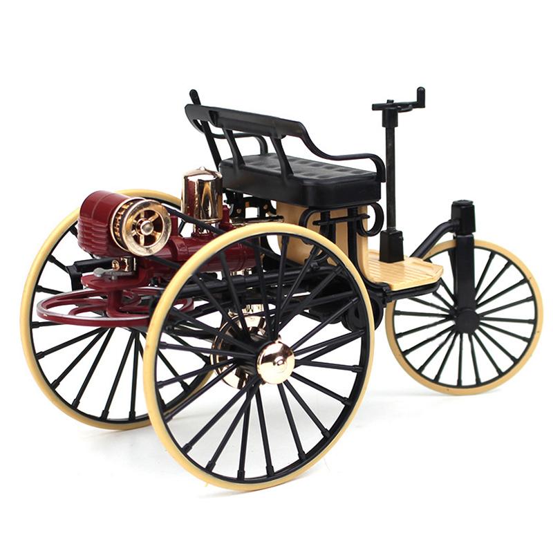 1:12 Трехколесная классическая модель автомобиля Модель из сплава Моделирование ретро трехколесной классической машины