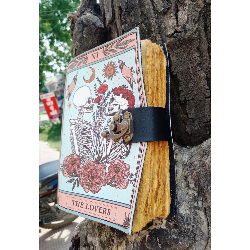 Leather Handcrafted Journal Diary The Lover Printed Office and Personal Use Travel Planner Artist Unruled Writing Sketchbook Diary With C-Lock Brass