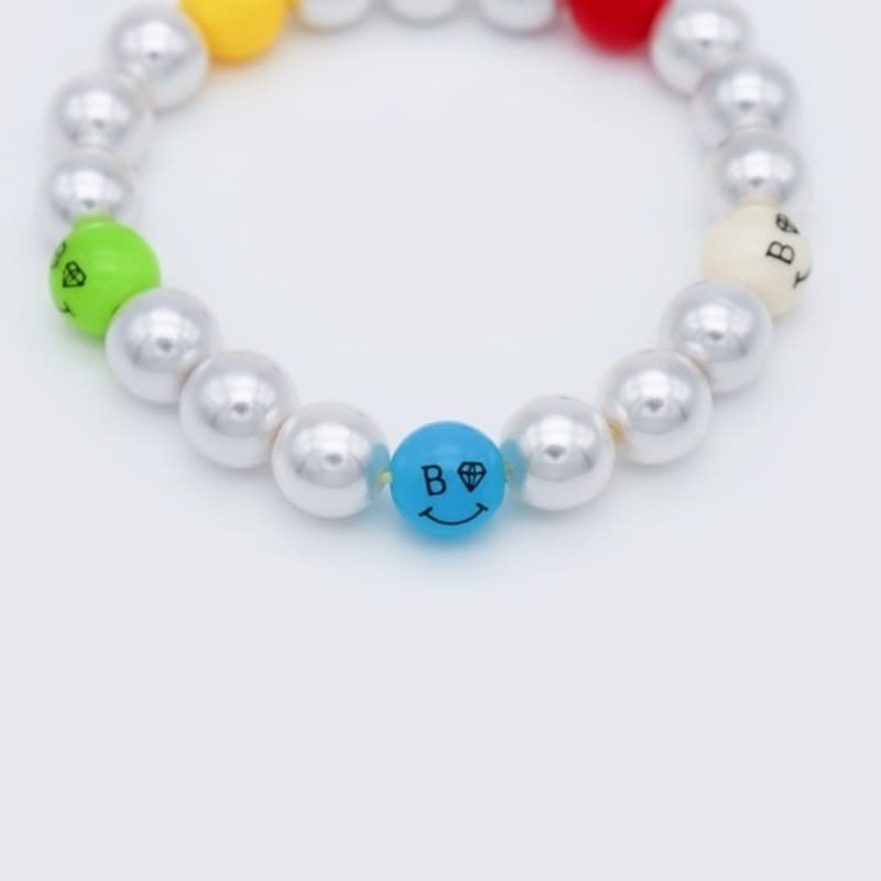 BONBEAU Bold Pearl Kitsch Smile Ball Bracelet